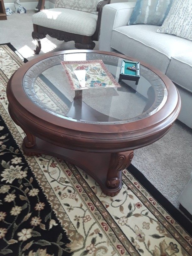 Beautiful Real Wood Like New Coffee Table In Spring Hill 