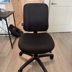 PT74 - Office Master (office chair)