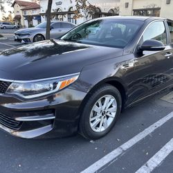 2018 KIA Optima