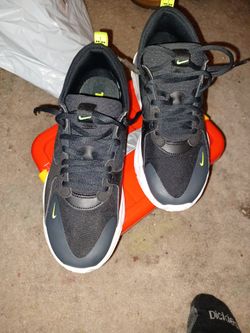 Nike Air Max Size 7.5 In Great Condition 