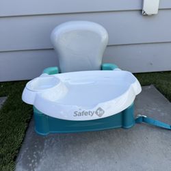Sit, Snack & Go Booster Seat By Safety 1st