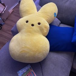 Large Yellow Peep