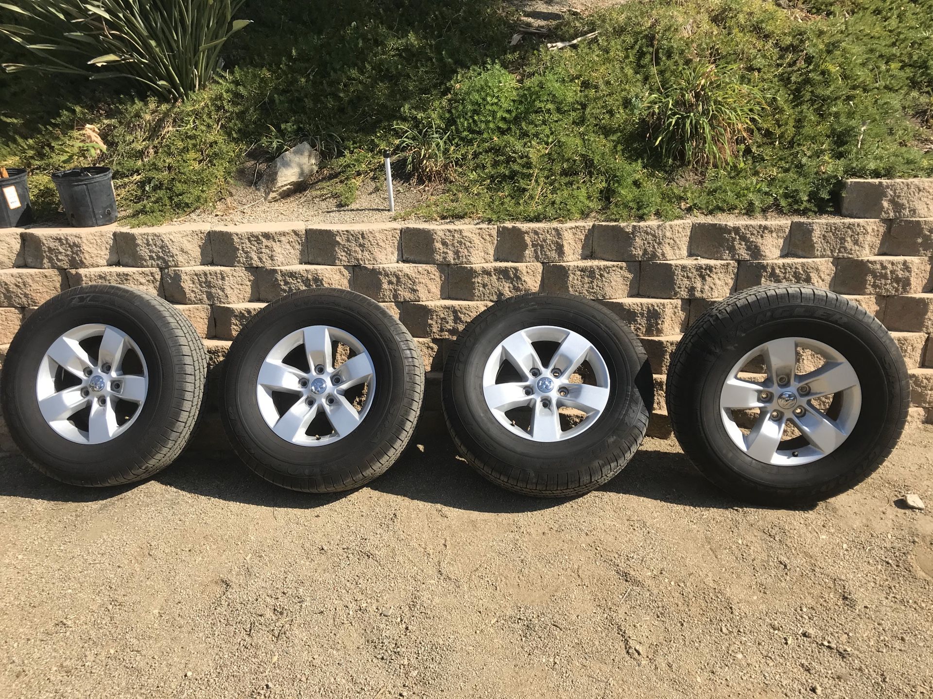 2019 Ram 1500 Wheels (5000 miles on new tires)