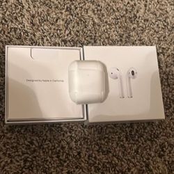 airpod 2nd generation with charging case 