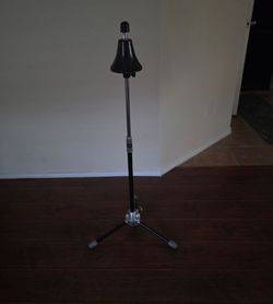 Trombone stand