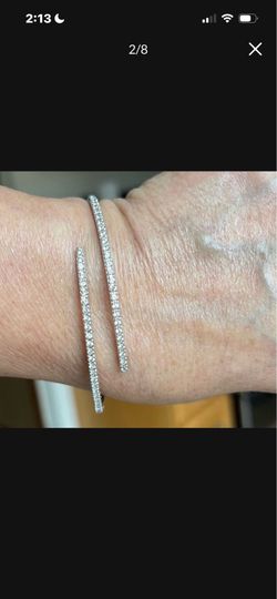 Like New Authentic Small Diamonds,925 Sterling Silver 6/7 “ Bangle. SALE $340 O.B.O 🎉