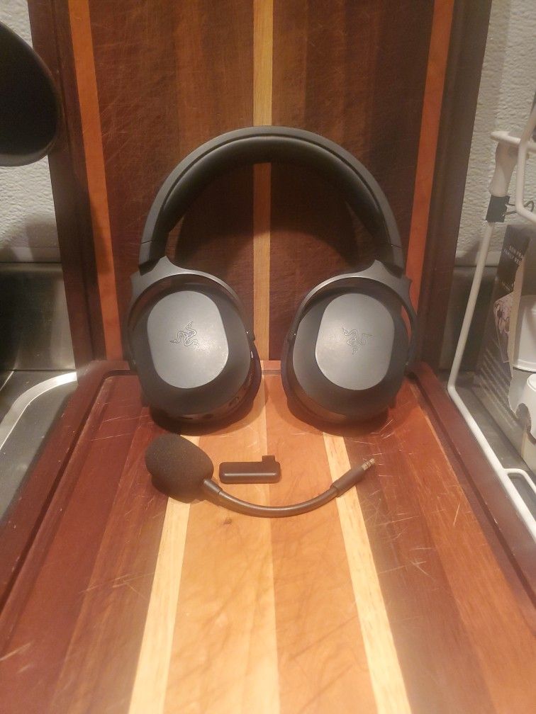 Razer Gaming Headphones. Bluetooth 5.0