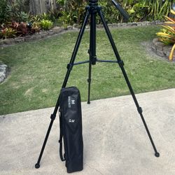 Tripod