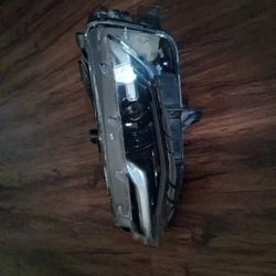 2019 / 2024 Camaro Headlight  Left 