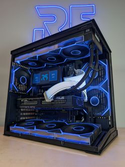 RTX 5070ti // Ryzen 9800x3D // 64GB DDR5 // 2TB Gen5 NVMe // WiFi 7