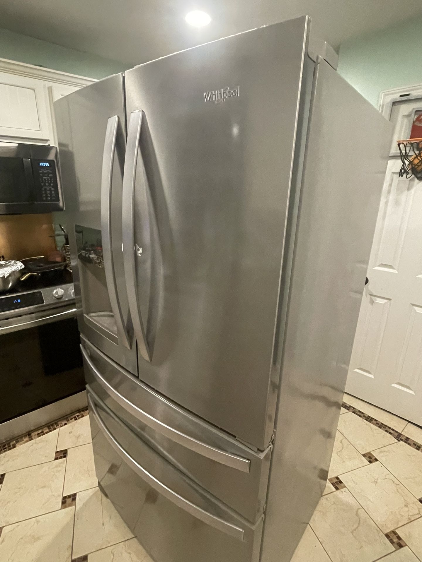 Whirlpool Refrigerator 