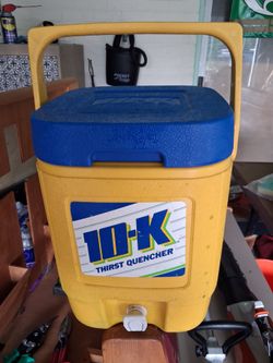 10 K cooler/dispenser