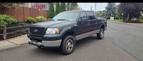 Ford F-150 SuperCrew Pickup Truck