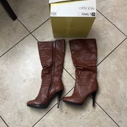 8 1/2 Light Brown Ladies Boot