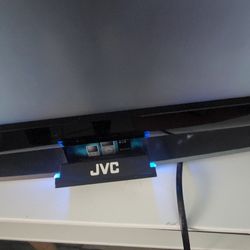 JVC  HDMI  TV 30"w X 21" T  Has DOCK IT FEATURES to Use Ipod Or Different Divies 