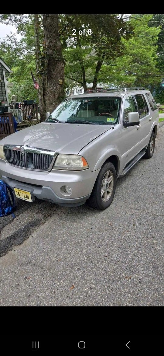 2004 Lincoln Aviator