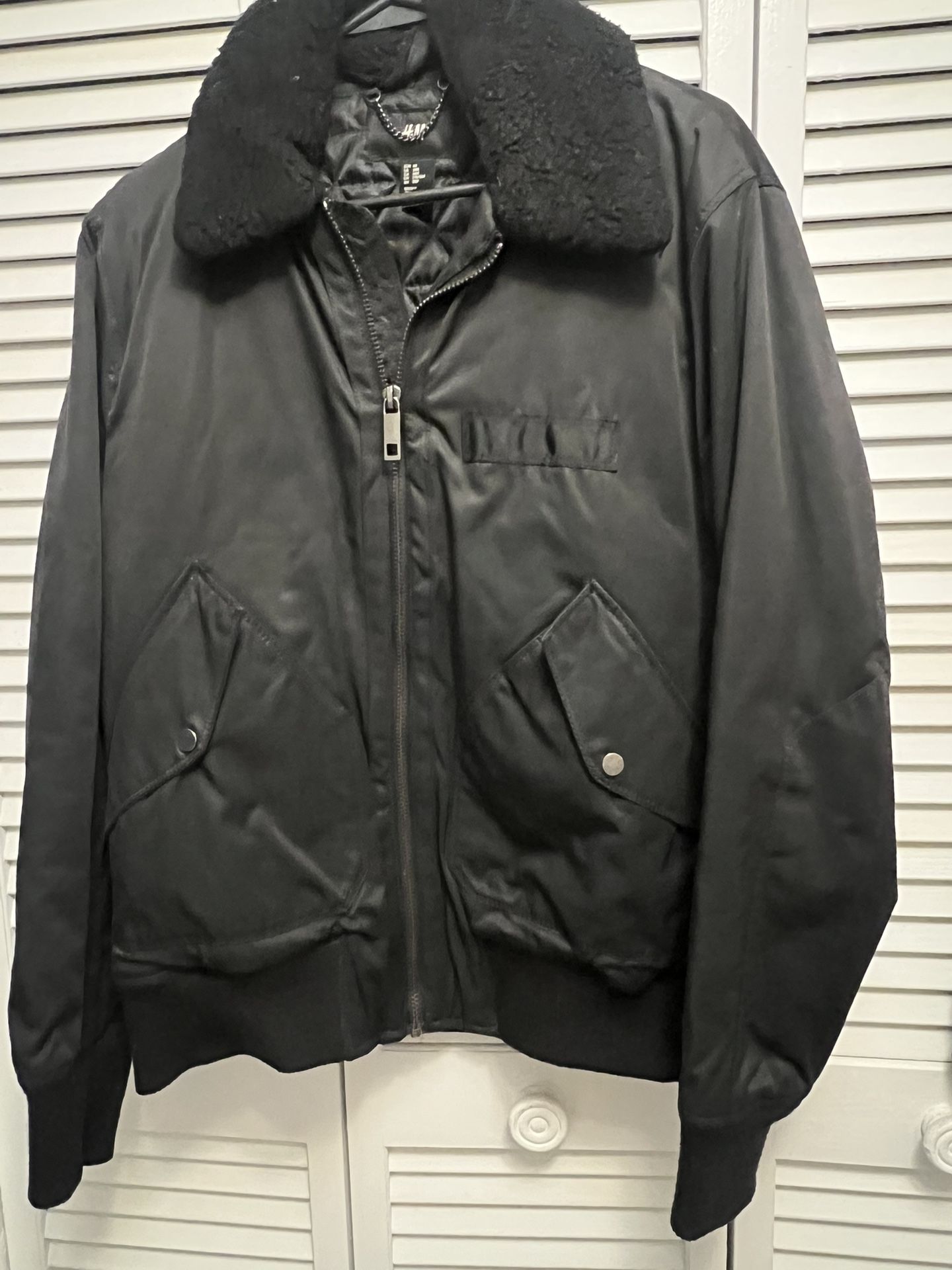 Men’s Jacket Small