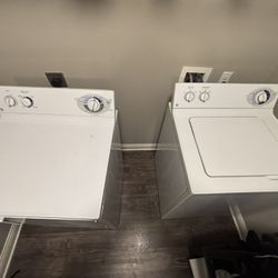Ge Washer and Dryer Set
