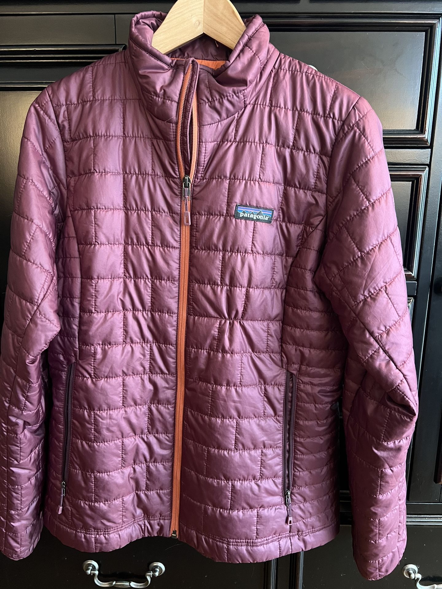 Patagonia Women’s Size Medium Nano Puff Jacket