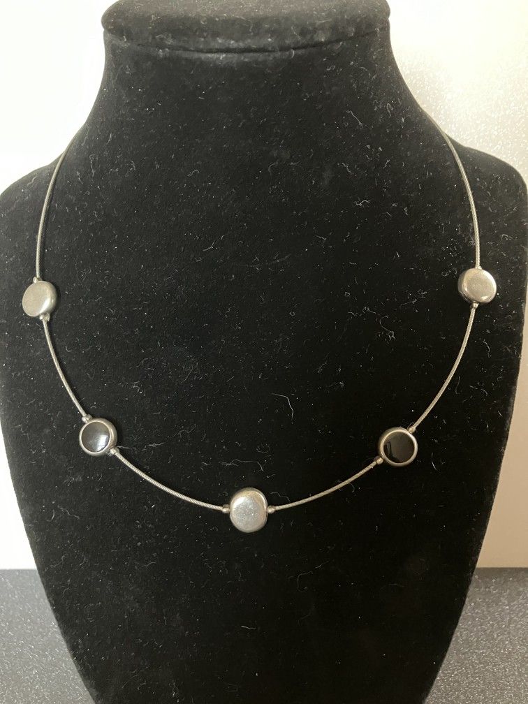 Silver Tone Wire Necklace with Black & Silver Flat Round Beads