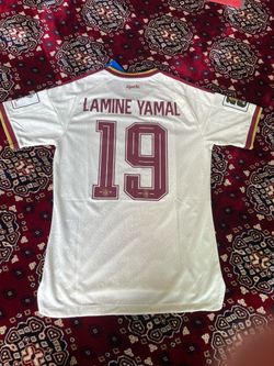 Lamine Yamal soccer jersey (Spain kit)