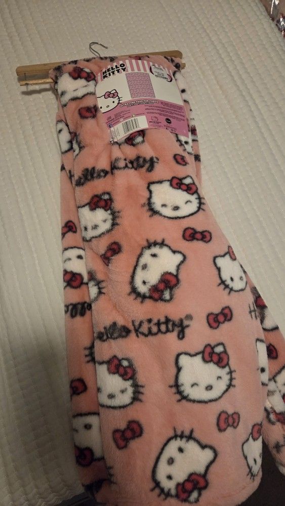 Hello Kitty Blanket