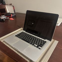 2013 MacBook Pro 13” w/Charger & MiniDisplay Port To HDMI Cable