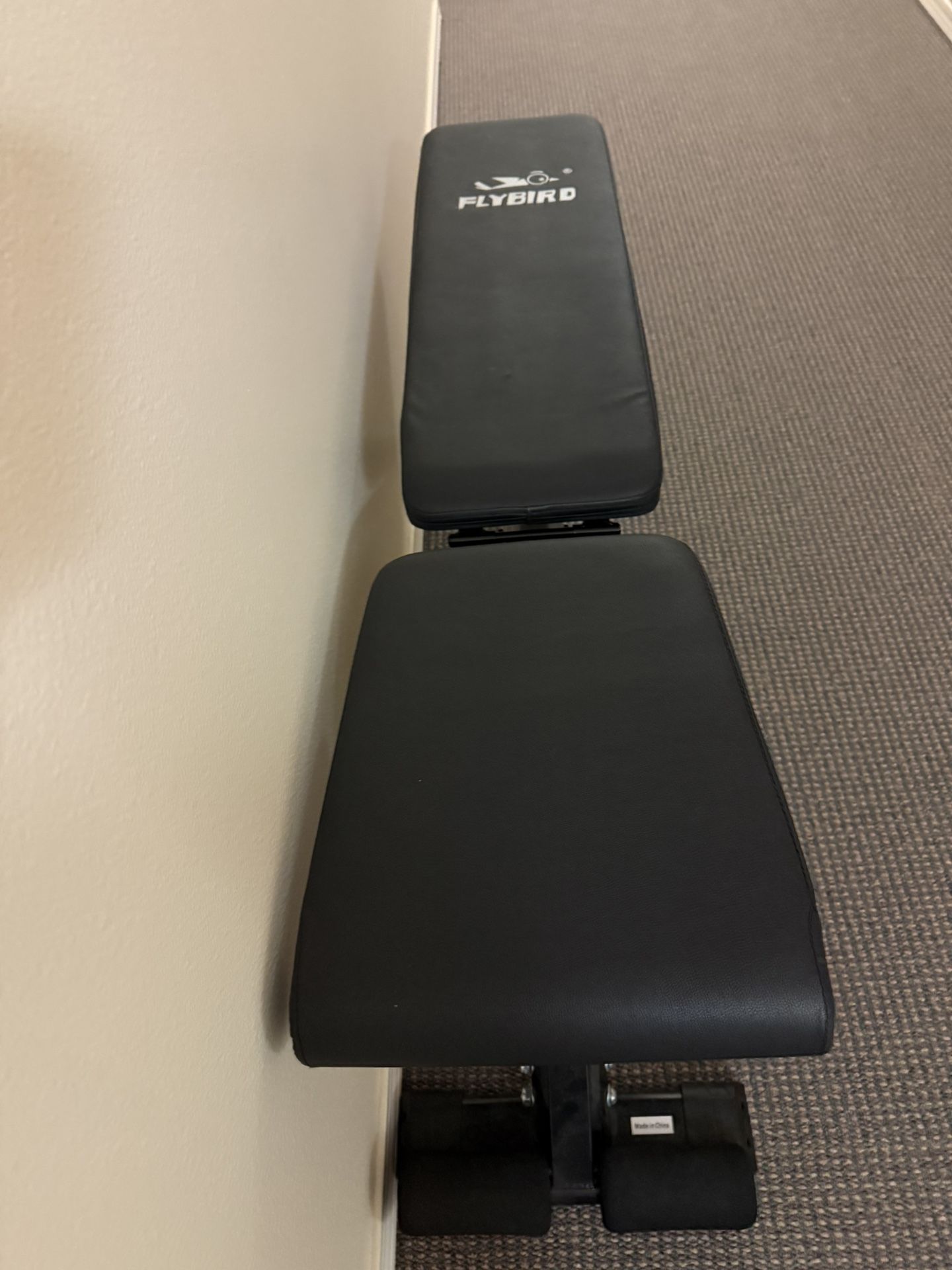 Like New flybird weight bench