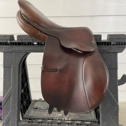 Beval Saddle 15 3/4