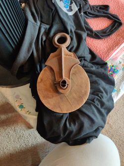 Antique Vintage Barn Pulley