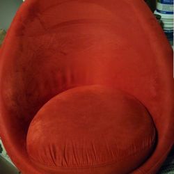 Red Swivel Armchair, Game Chair, Great Condition, Priced To Sell.