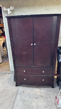 Dresser
