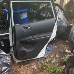 Nissan rogue passenger rear door