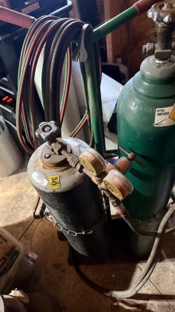 Oxygen / acetylene welding