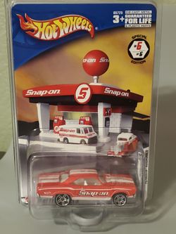 Hot Wheels Limited Edition Snap On Four Car Set in Display Case