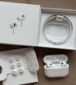 Apple AirPods Pro with Charging Case