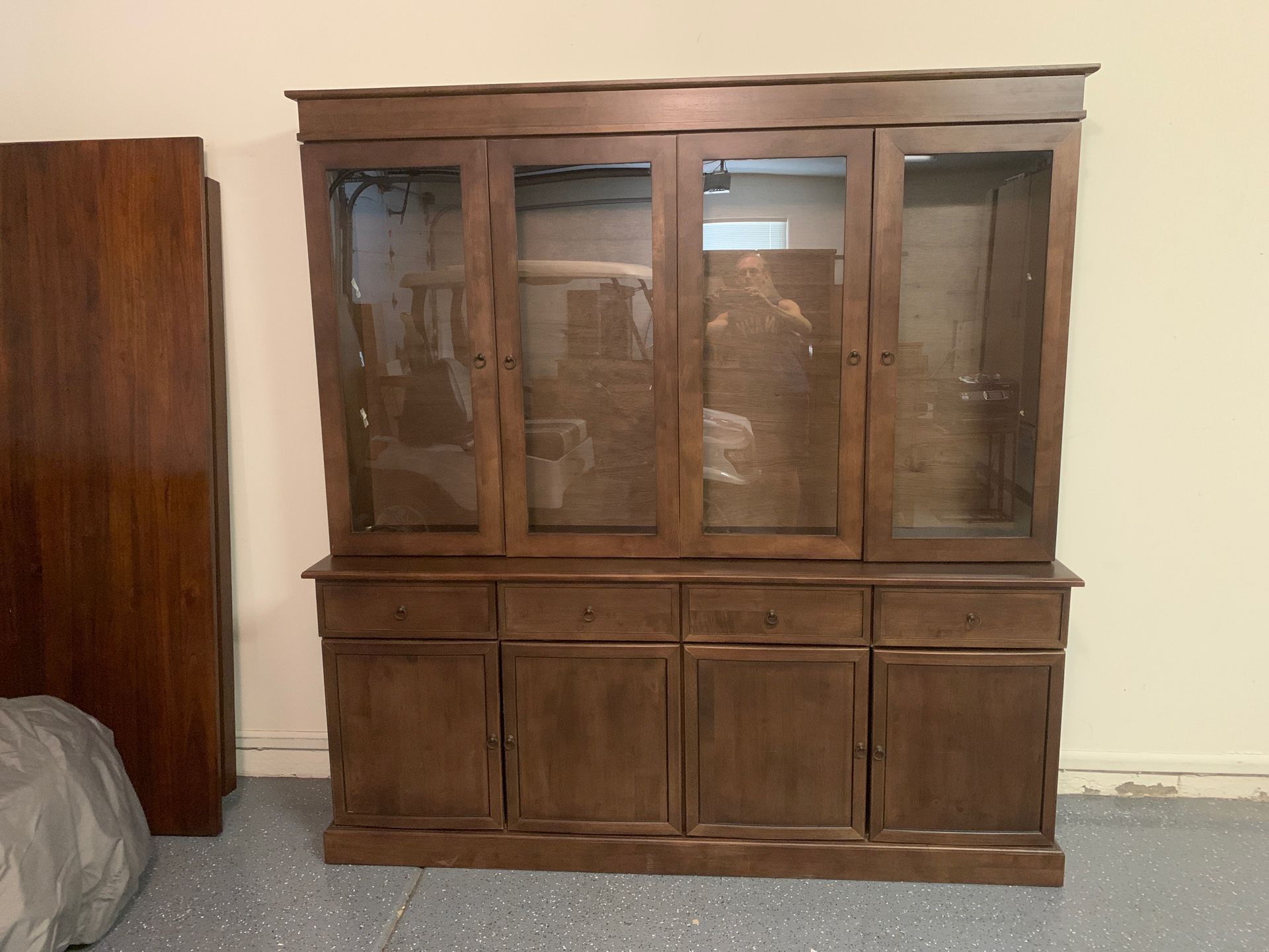 Sideboard / China Cabinet - Excellent Cond.