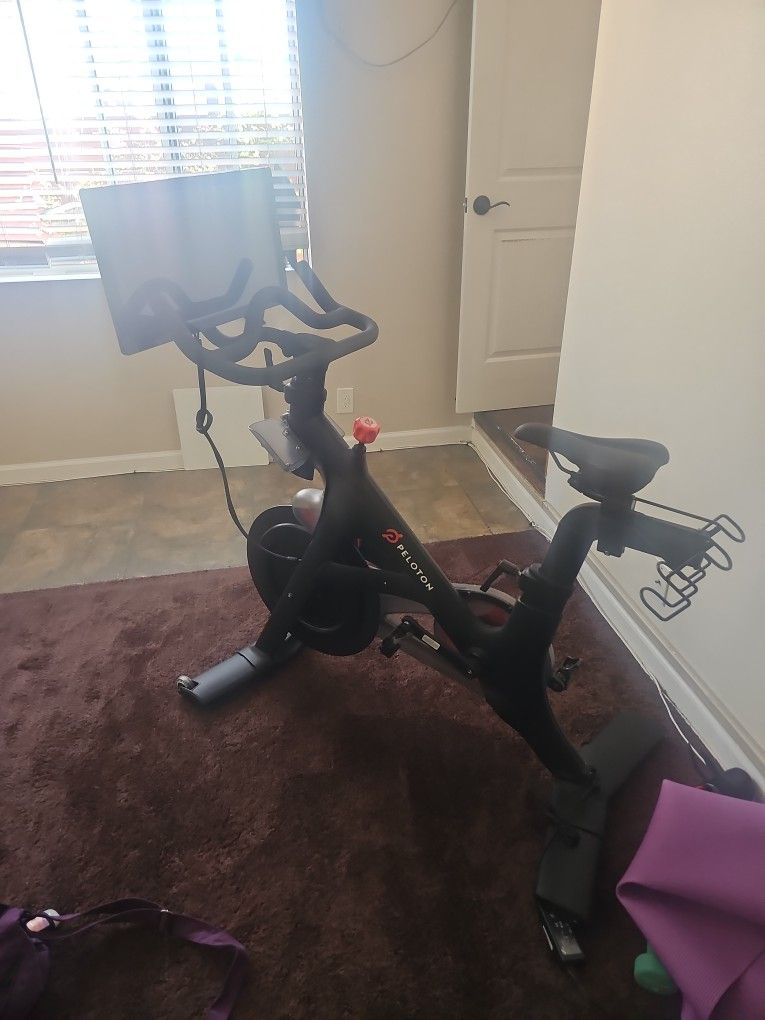 Peloton Bike