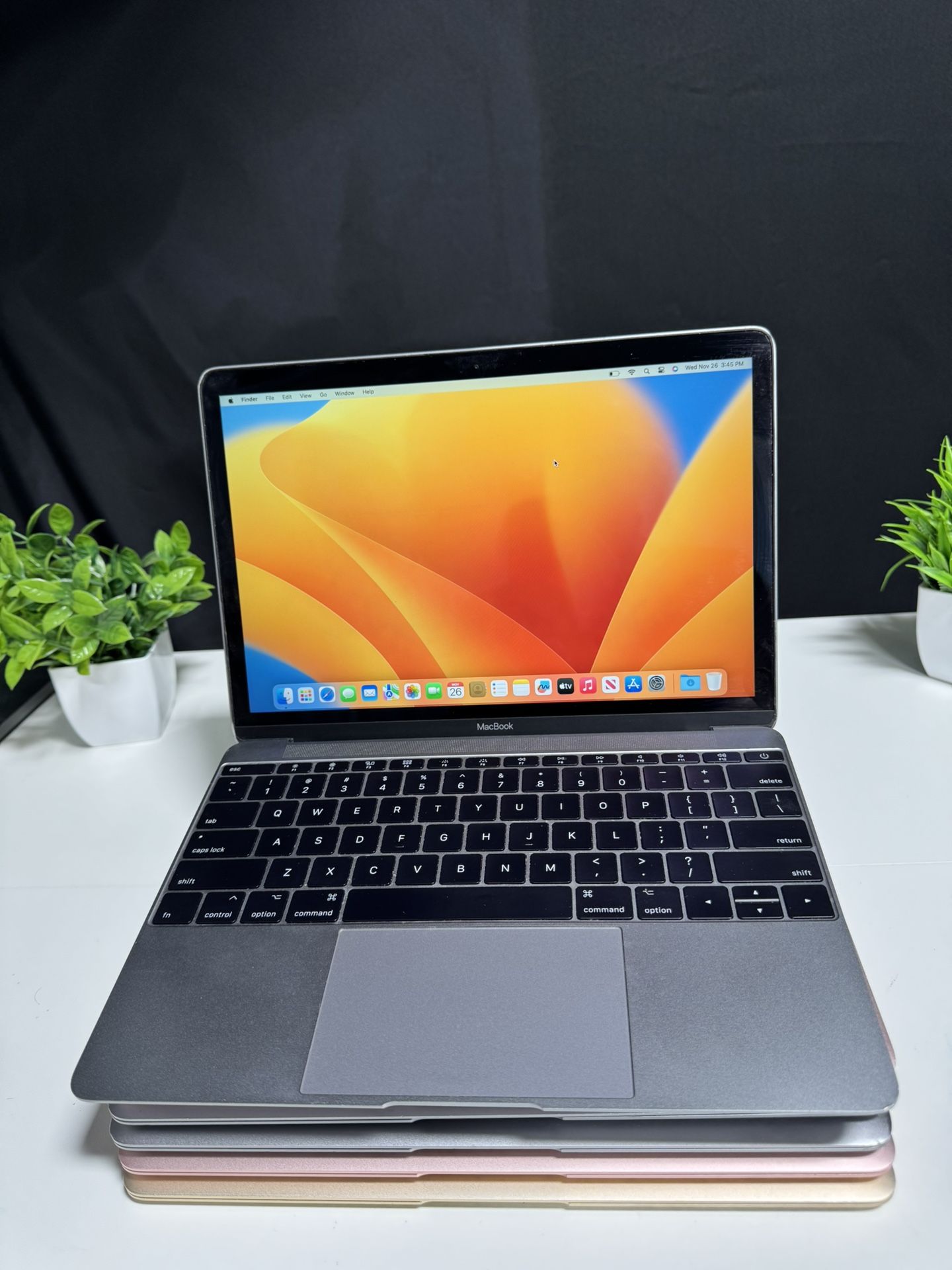 MacBook A1534 256GB for School/work 