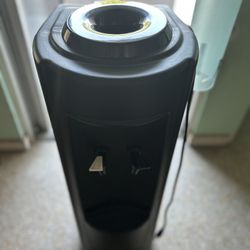Water dispenser