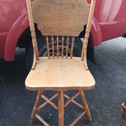 Vintage Swivel Seat Barstool