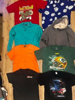 Men’s size Large vintage & y2k tees and hoodies/q zip