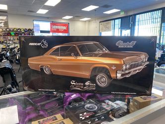 RedCat 1965 Chevrolet Impala SS Hopping Lowrider