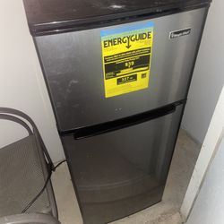 Magic Chef Fridge/freezer model HMDR450SE Normally 260$+ @ HD On Sale For 230 Over 50% Only 119.99! Must Pick Up In Matthews Plug Up And See It Works!