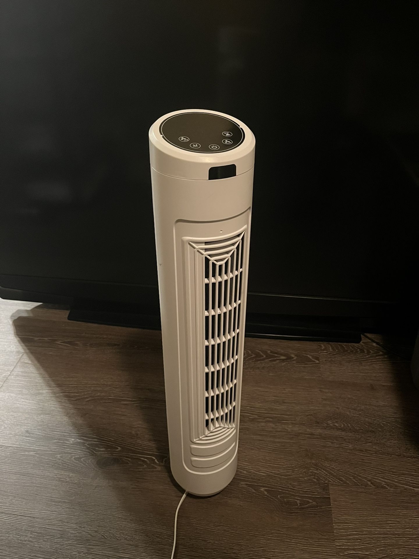 TOWER FAN • LIKE NEW