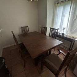 Dining Room Table w/ 6 chairs