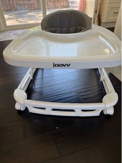 Joovy Baby walker activity center