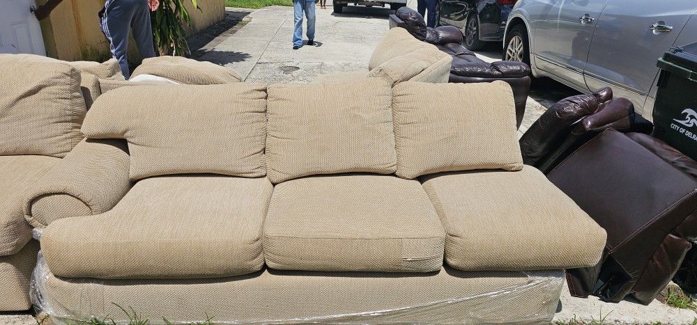 Furniture 4pc COUCH SET HUGE DEAL$!!!
