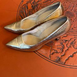 Vintage Gold Spike Heals Size 7
