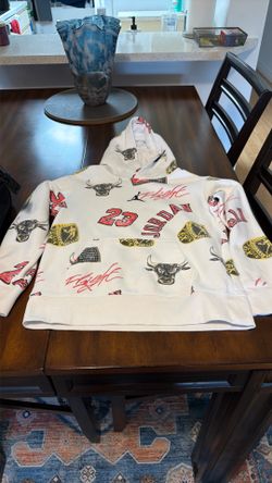 Jordan Youth Medium Hoodie Used
